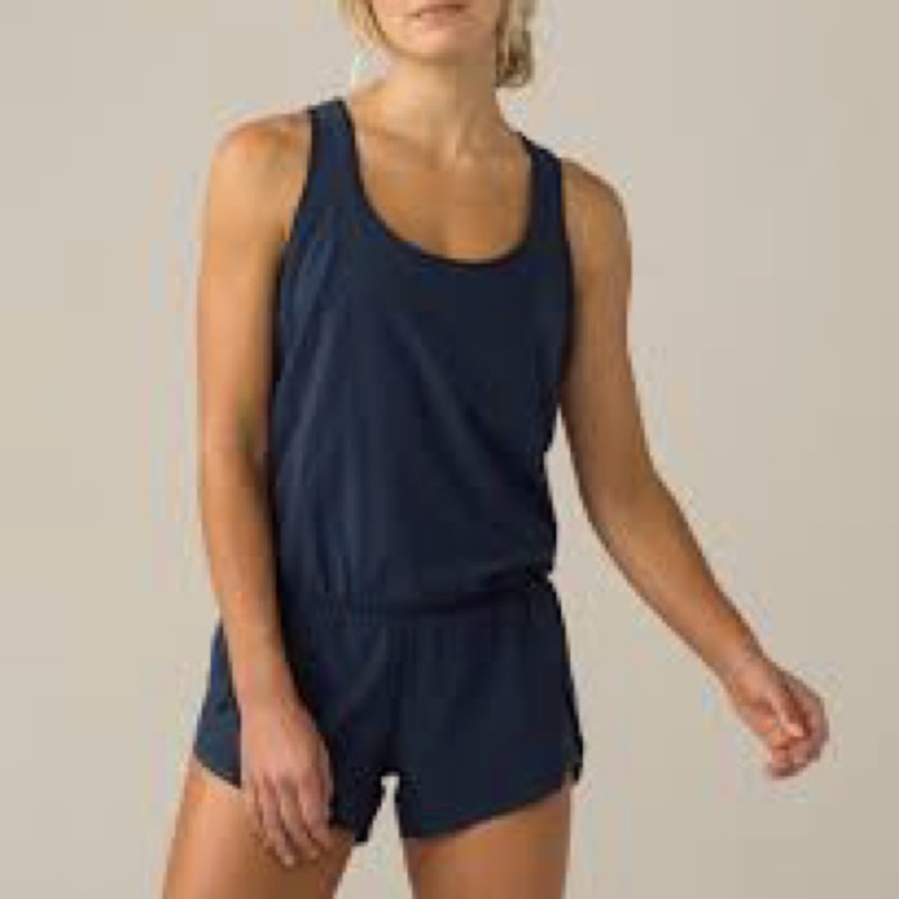 Soft & Adorable Lululemon Chase Me Romper Size 4